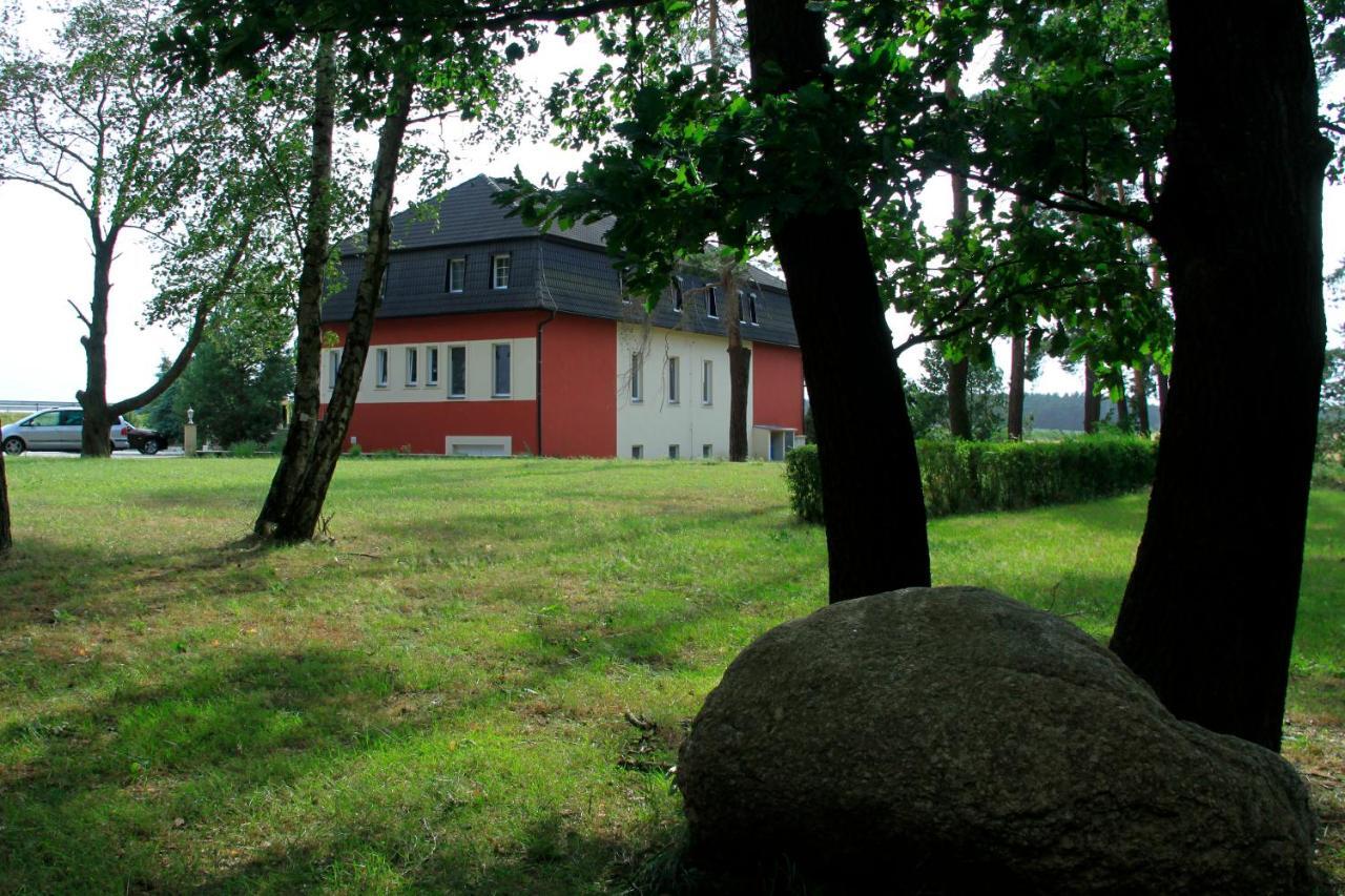 Hotel Penzion v Zálesí Mladá Boleslav Exterior foto